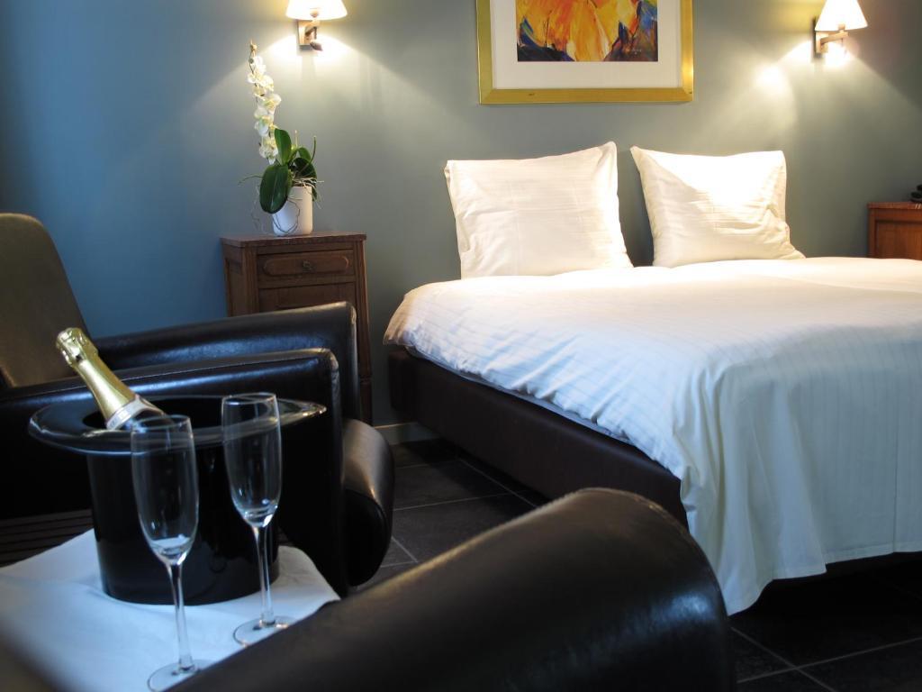 Hotel Oude Eycke Maaseik Rom bilde